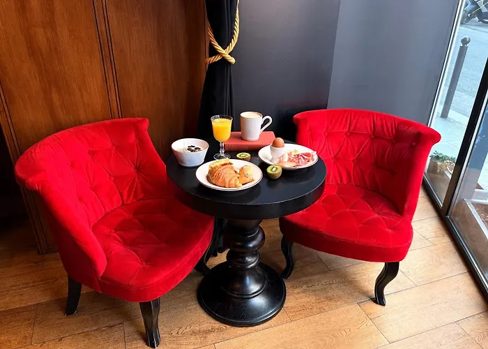 Hotel Les Théâtres Parigi